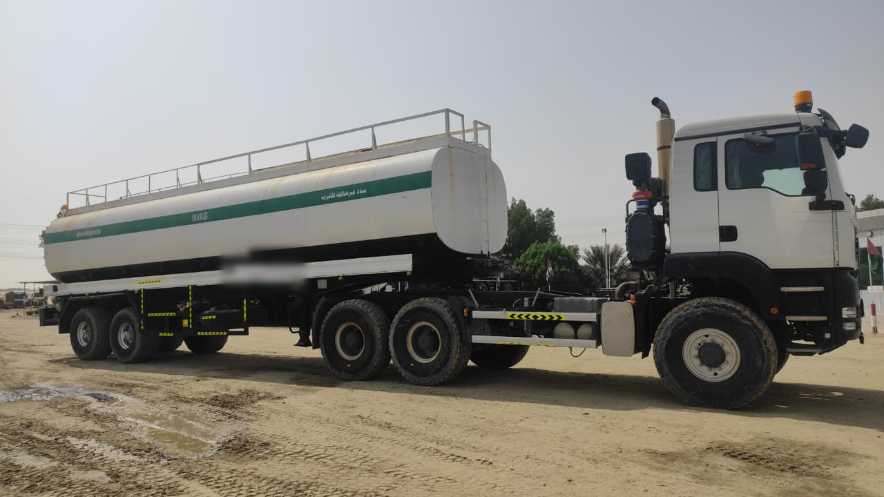 Bin Yoosuf water tanker